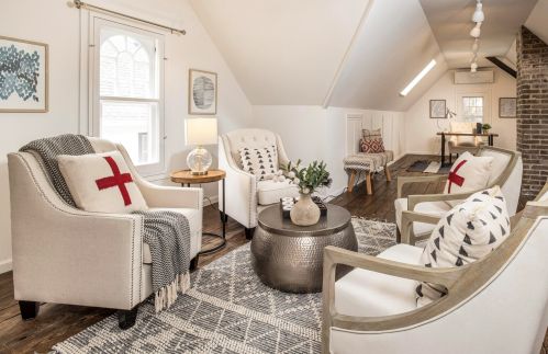 2867 Superior St, Milwaukee WI  53207-2550 exterior