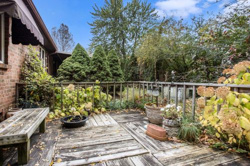 2315 Radcliff Vlg Dr, Grand Rapids MI 49546-5758 exterior