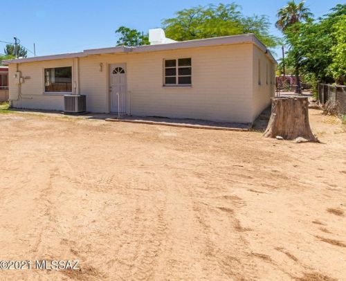 2305 19th St, Tucson AZ  85719-7016 exterior