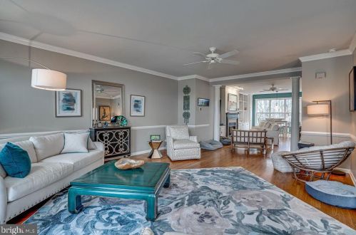 5608 Governors Pond Cir, Alexandria VA  22310-2346 exterior