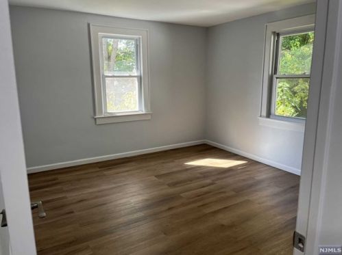 98 Church St, Teaneck NJ  07666-4932 exterior