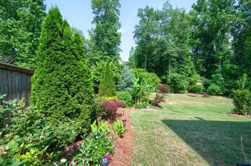 1353 Blairwood Ct, Atlanta GA 30331-7491 exterior