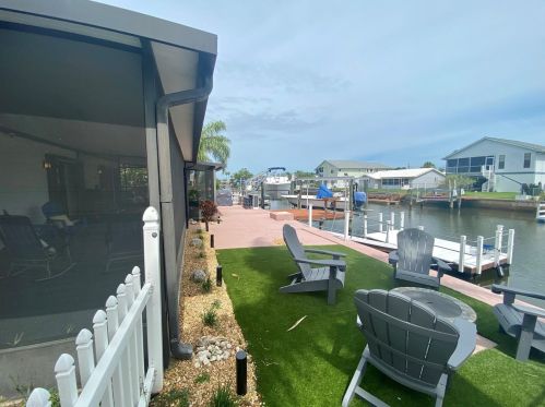 7415 Islander Ln, Port Richey FL  34667-3922 exterior