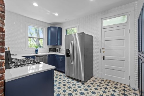 309 Mckinley Ave, Pittsburgh PA  15202-2811 exterior