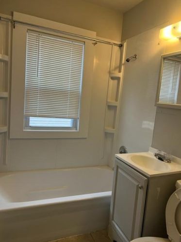 4033 39th St, Milwaukee WI  53216-1640 exterior