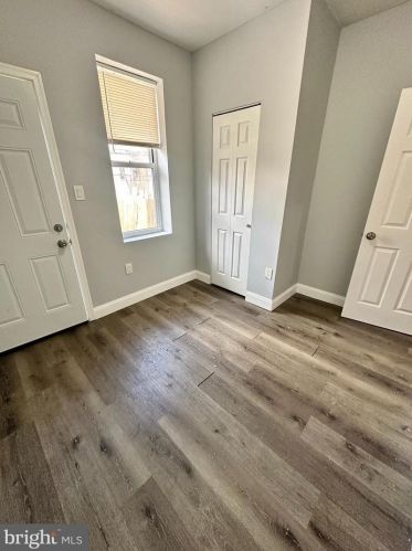 324 56th St, Philadelphia, PA 19143-1302