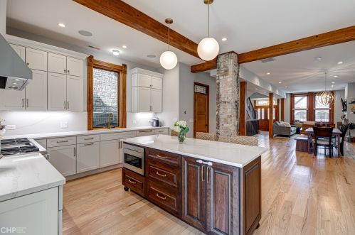 2143 Thomas St, Chicago IL 60651-3248 exterior