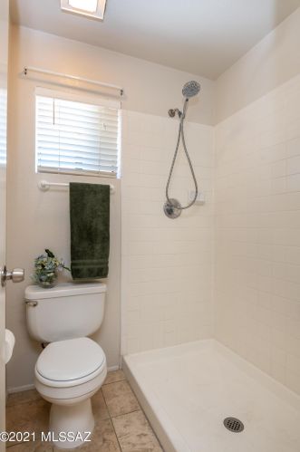 124 Pastime Rd, Tucson AZ 85705-3399 exterior