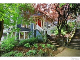 3107 Charles St, Seattle WA  98144-3248 exterior