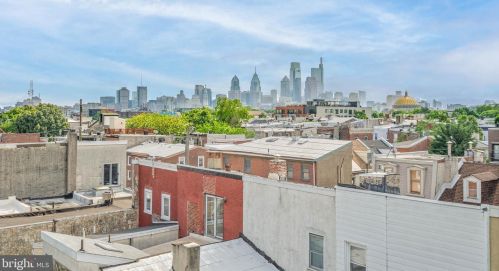 1018 Leithgow St, Philadelphia PA  19123-1421 exterior