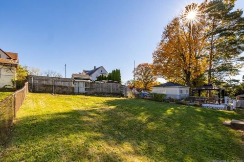 338 Cherry St, New Britain CT 06051-3507 exterior