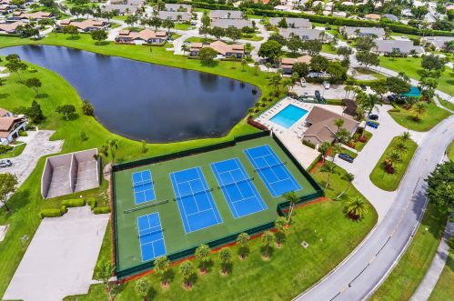 9568 Boca Gardens Pkwy, Boca Raton FL 33496-3741 exterior