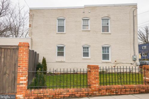 4800 Eads St, Washington DC 20019-6970 exterior