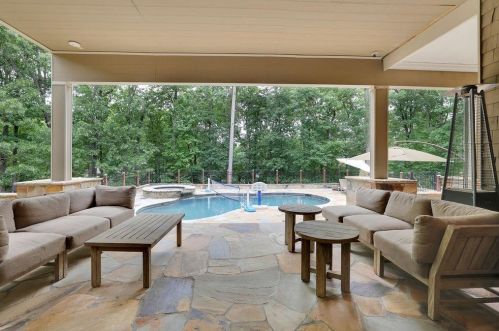 8069 Kenstone Ct, Atlanta GA 30350-4160 exterior