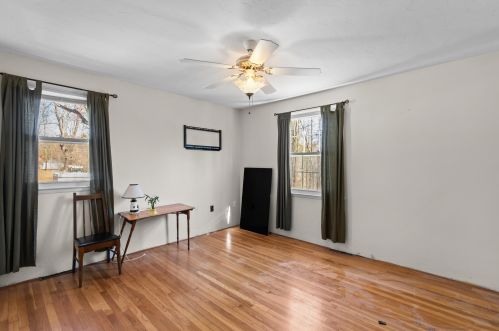 7481 School St, Concord NH  03307-0914 exterior