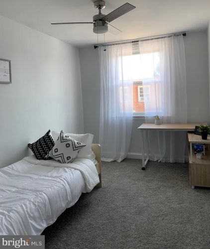 7149 Lynford St, Philadelphia PA 19149-1127 exterior