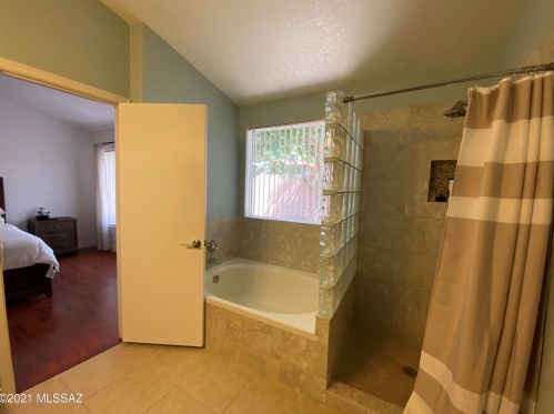 2660 Camino Del Deseo, Tucson AZ  85742-9213 exterior