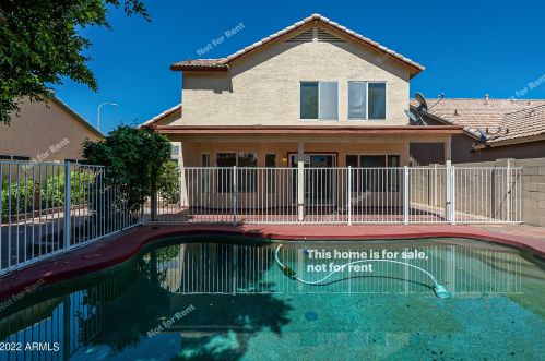 820 Granada Dr, Chandler AZ 85226-2371 exterior