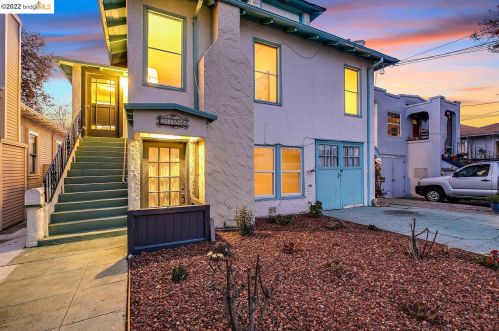 2736 Wallace St, Berkeley CA 94702-2232 exterior