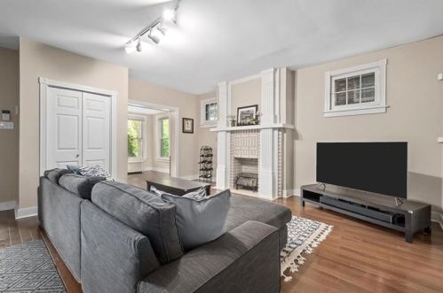 1150 Negley Ave, Pittsburgh PA 15217-1048 exterior