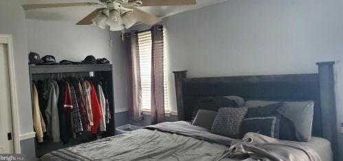 624 Borbeck Ave, Philadelphia PA 19111-3104 exterior