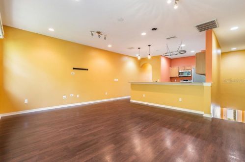 8321 King Blossom Ct, Tampa FL  33615-3244 exterior