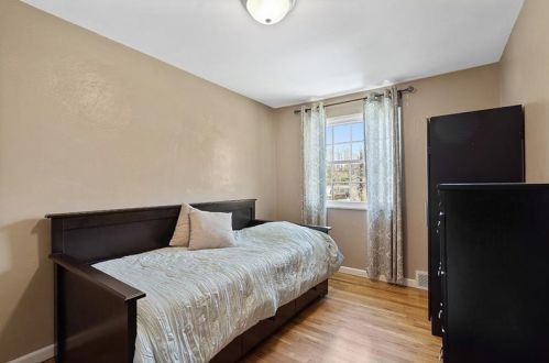 389 Holiday Park Dr, Pittsburgh PA 15239-2364 exterior