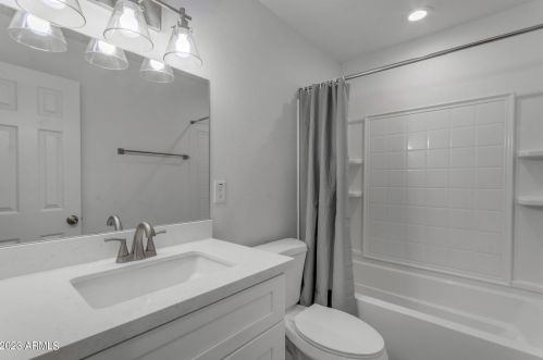 2528 22 Dr, Phoenix AZ 85027-3439 exterior