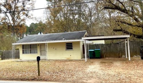 123 Love St, Austell GA 30168-4024 exterior