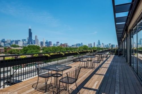 1033 14th Pl, Chicago IL 60608-2285 exterior