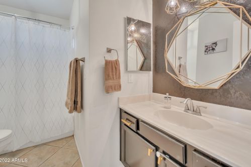 16201 42nd St, Phoenix AZ  85048-7401 exterior