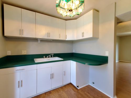 1621 Mayflower Ct, Milwaukee, WI 53205-2266