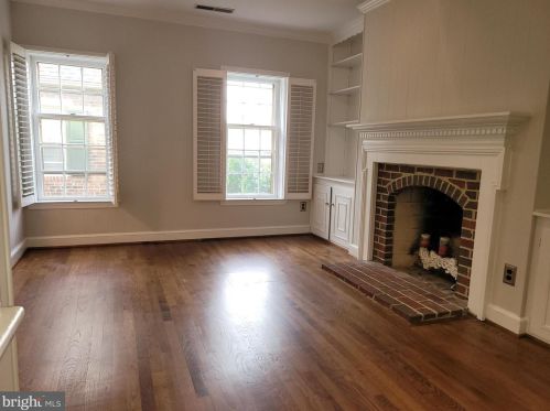 213 Fayette St, Alexandria VA  22314-3519 exterior