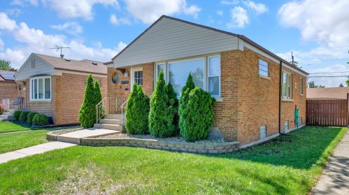 3757 80th St, Chicago, IL 60652-2415
