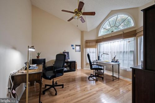 53 Primrose Cir, Princeton NJ 08540-9416 exterior