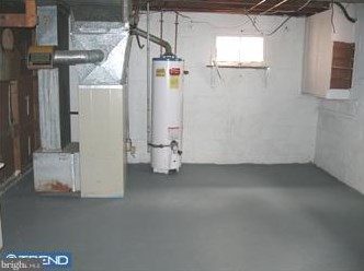 11 Schubert Ave, Runnemede NJ 08078-1844 exterior