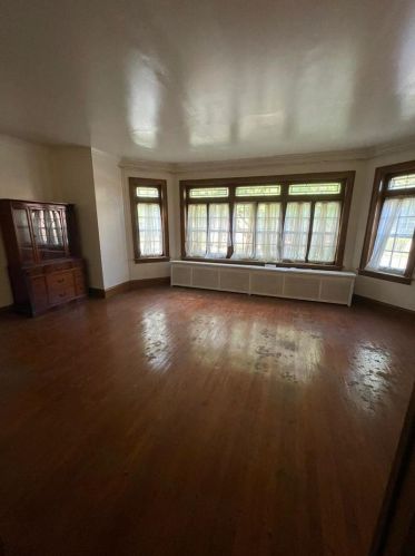 8522 Blackstone Ave, Chicago IL  60619-6527 exterior