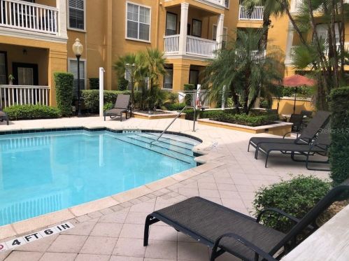 860 Orange Ave, Orlando FL  32801-1015 exterior