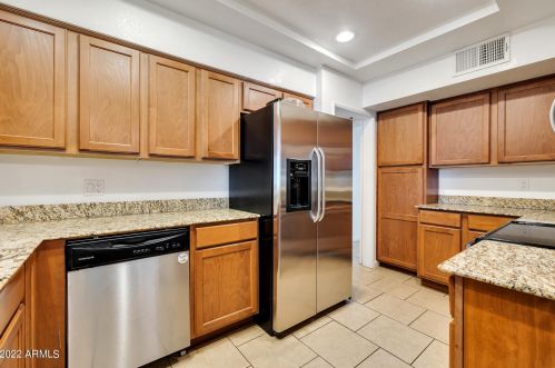 2118 Campbell Ave, Phoenix AZ 85015-3827 exterior