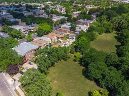 3150 Bryn Mawr Ave, Chicago IL  60659-3732 exterior