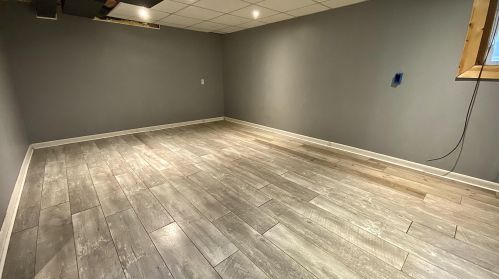 1323 Muskegon Ave, Grand Rapids MI 49504-3250 exterior