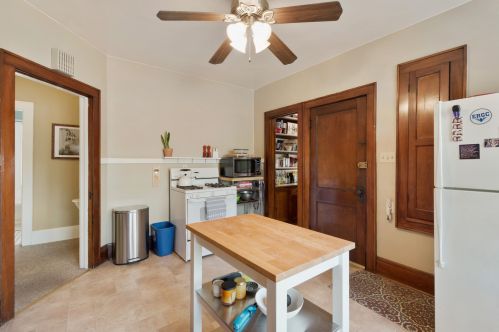 556 61, Milwaukee WI 53213-4166 exterior