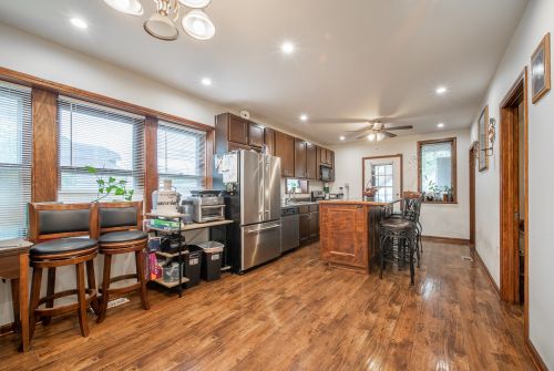 4453 Kildare Ave, Chicago IL 60652-3127 exterior