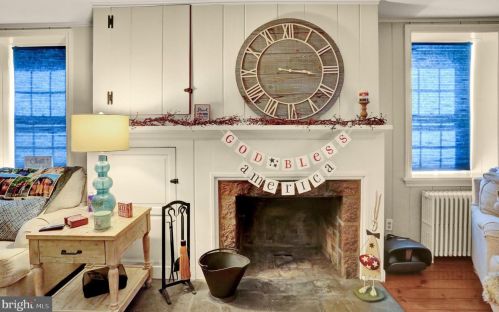 886 Vaughn Rd, Pottstown PA exterior