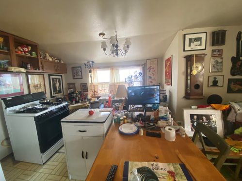 6129 Locust St, Milwaukee WI 53212-2545 exterior