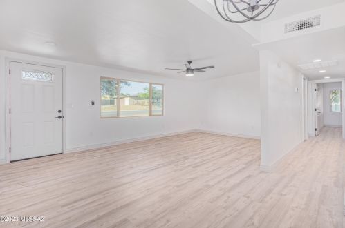 4121 Mars St, Tucson AZ 85741-1872 exterior