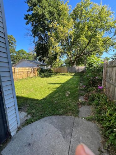 1554 Chambers St, Milwaukee, WI 53206-2218