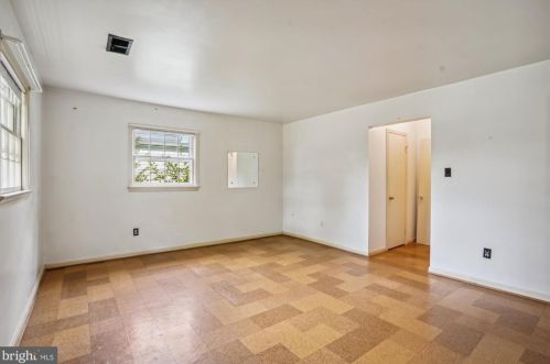 1391 Canterbury Way, Rockville MD 20854-6106 exterior