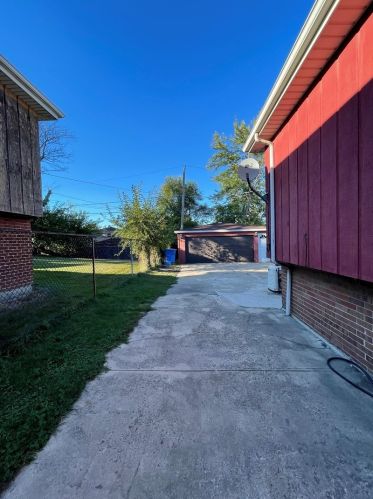 150 123rd St, Chicago IL 60803-2936 exterior