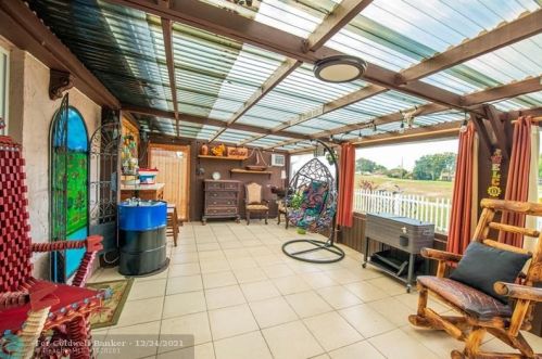 5723 Northpointe Ln, Boynton Beach FL 33437-2005 exterior